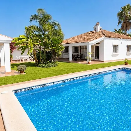 Andalusian 6 Pax With Community Pool Conil De La Frontera